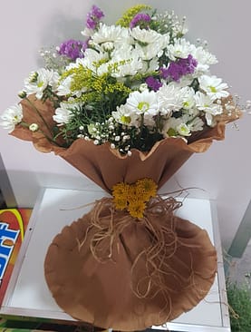 renkli papatya buket