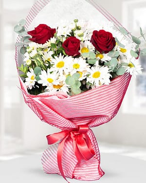 3 kırmızı gül papatya buket