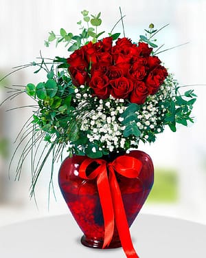 20 kırmızı gül kalp vazo