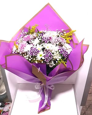 beyaz papatya renkli hüsnüyusuf